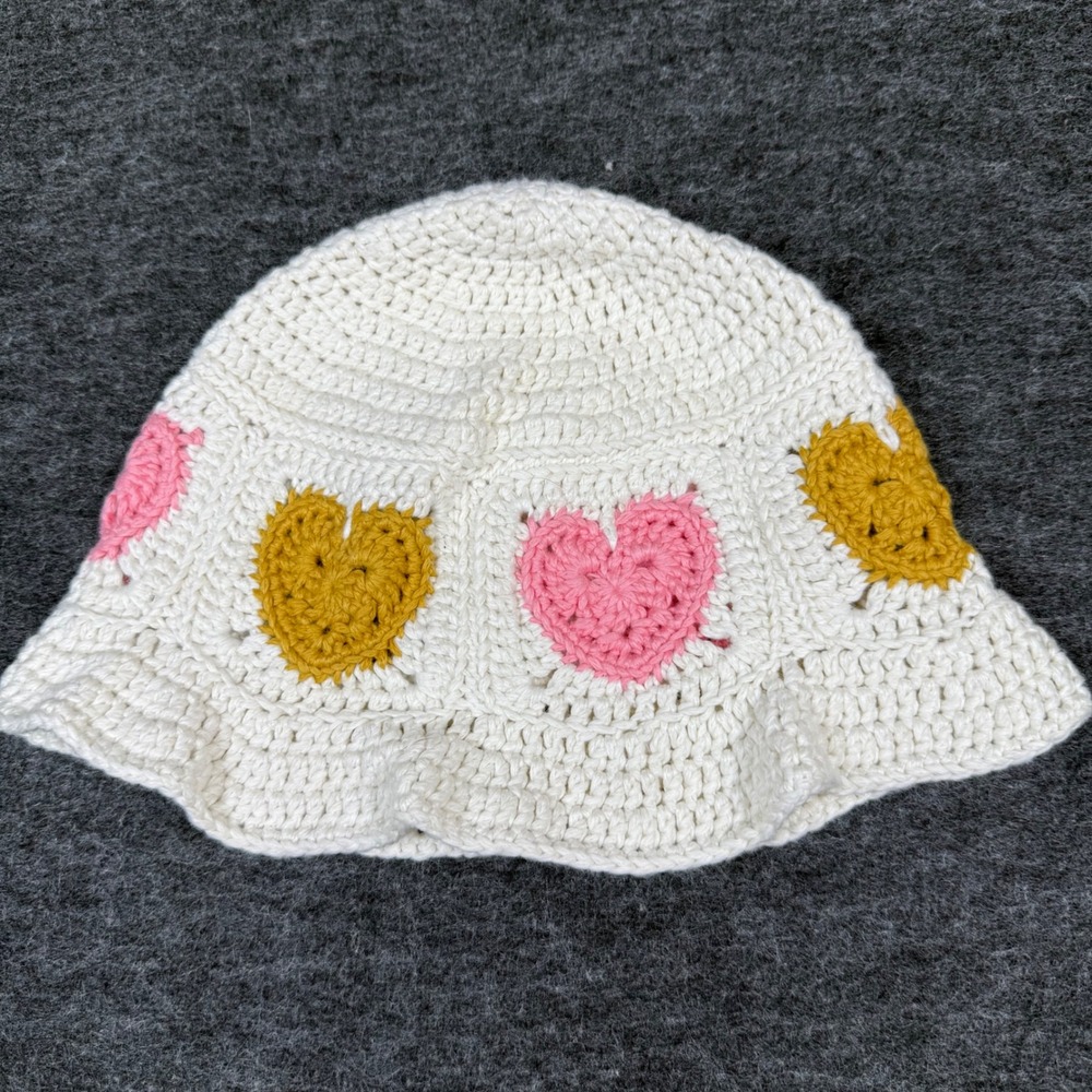 Crochet Bucket Hat Hearts Cottagecore Hippiecore Knit Cream Pink Gold‎